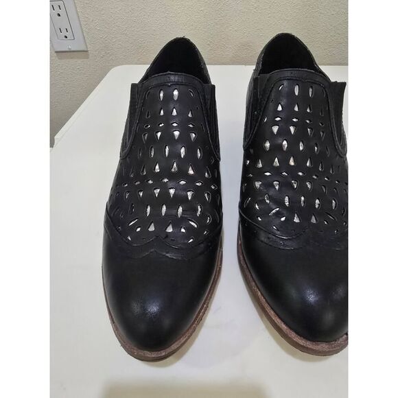 Dolce Vita Black Cutout Ankle Booties Women’s 9.5 Western Boho Heel Metallic - Picture 5 of 8